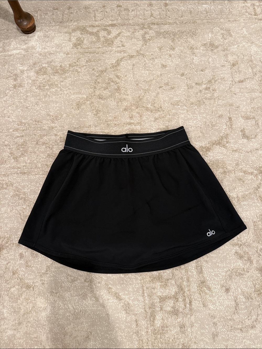 ALO Yoga Black Athletic Skirt with Logo Waistband